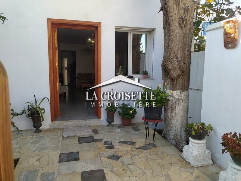 Rez-de-chaussée de villa S+2 meublé à La Marsa