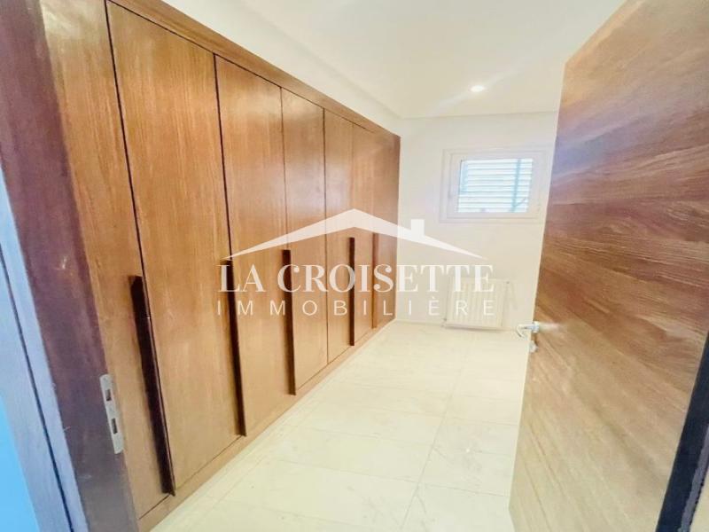 Appartement s3 avec piscine aux Berges du Lac 2