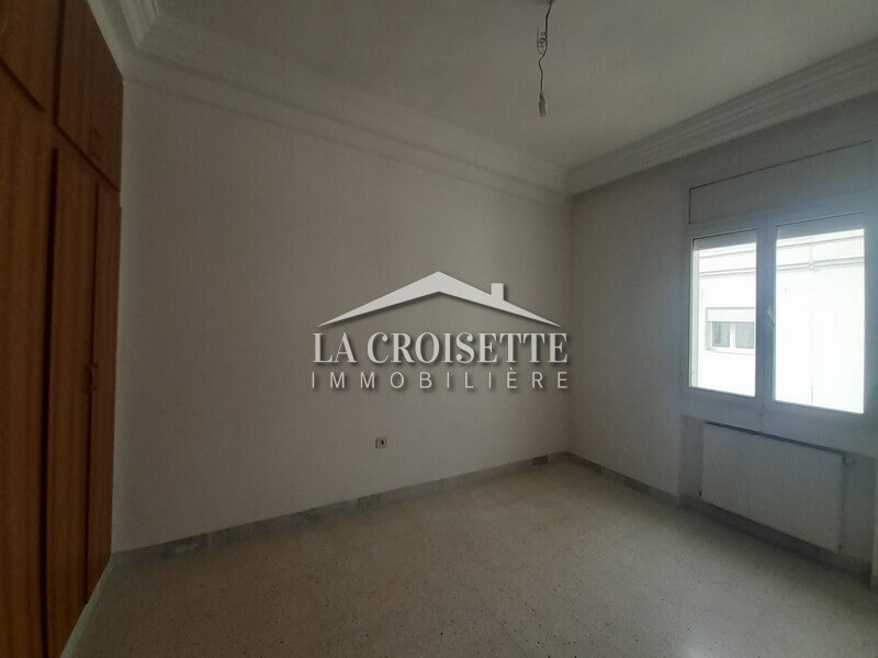 Appartement S+3 à La Soukra