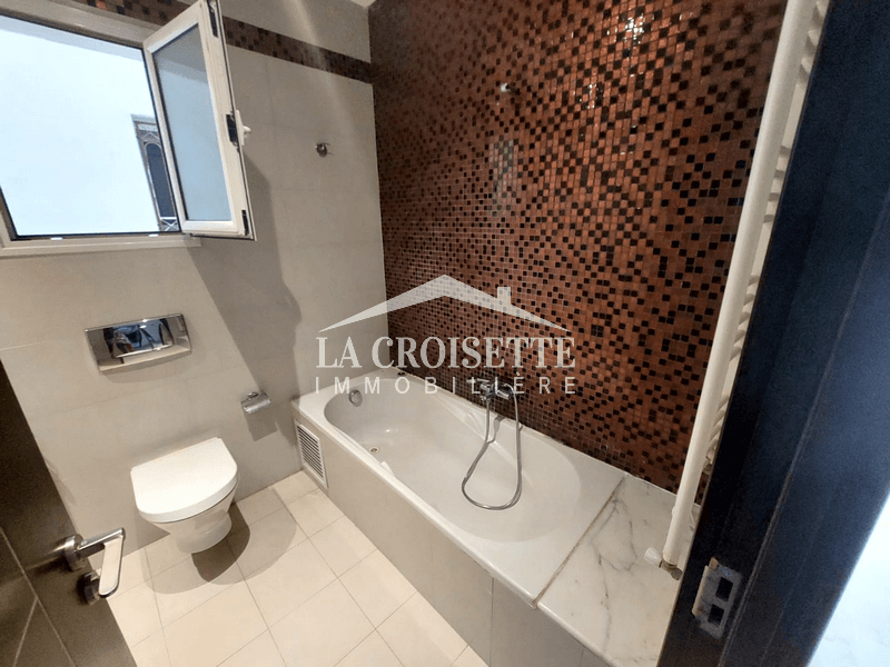 Appartement S+3 avec jardin à La Marsa