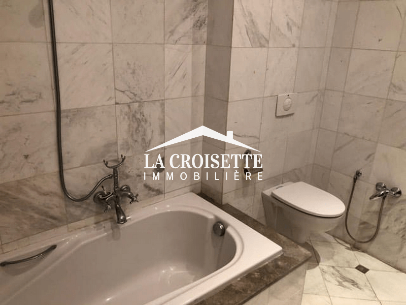 Appartement S+3 avec chambre de service au Lac 2