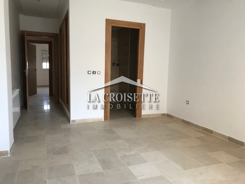 Appartement S+4 à Ain Zaghouan El Wahat