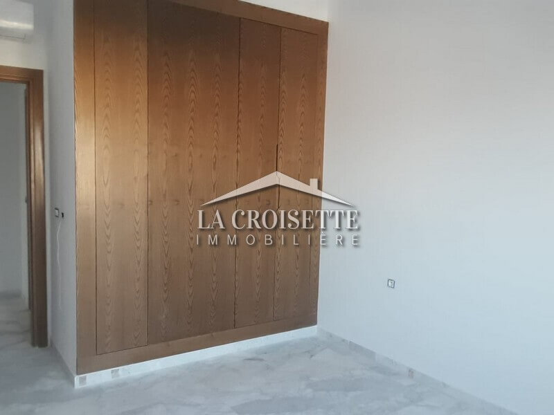 Penthouse S+3 à La Soukra 