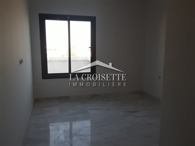 Penthouse S+3 à La Soukra 