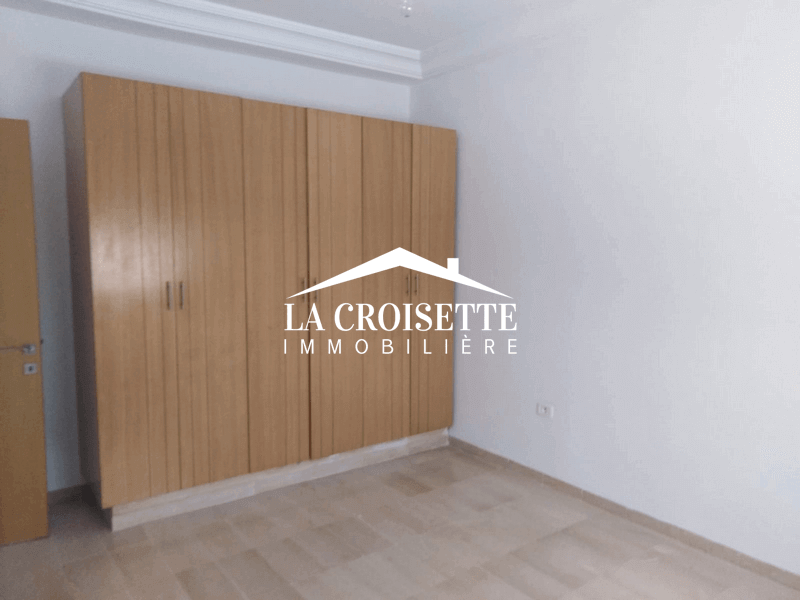 Appartement S+3 à La Soukra