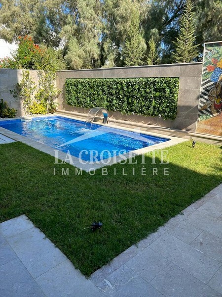 Appartement S+3 avec jardin et piscine à La Soukra