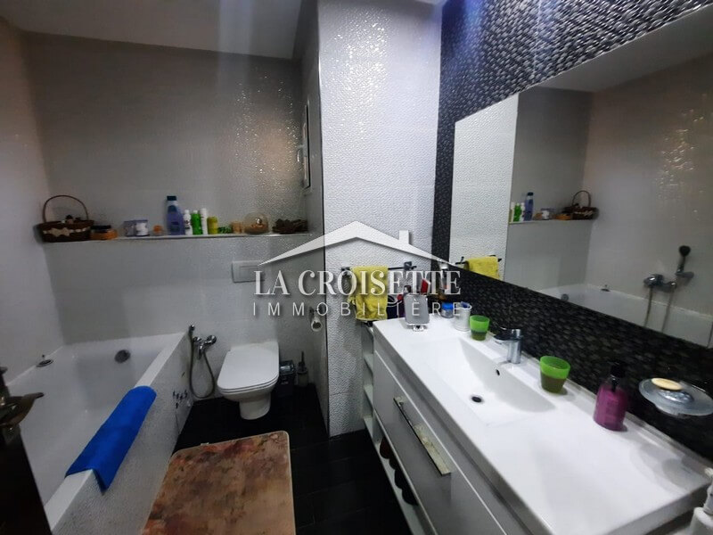 Appartement S+4 avec chambre de service à Ain Zaghouan Nord