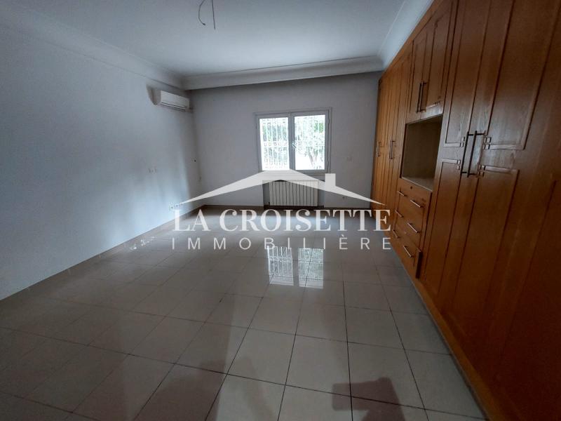 Appartement S+3 avec terrasse à La Marsa