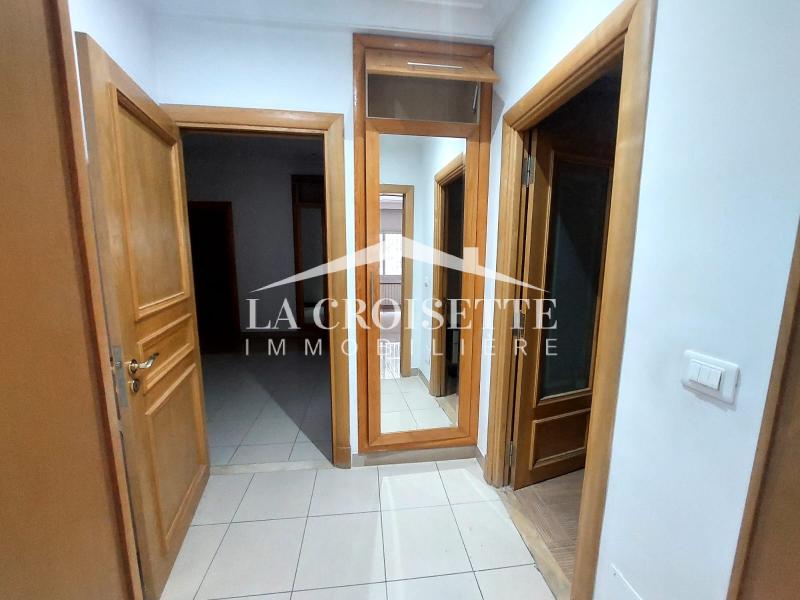 Appartement S+3 avec terrasse à La Marsa