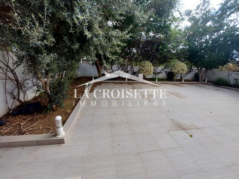 Appartement S+3 avec terrasse à La Marsa