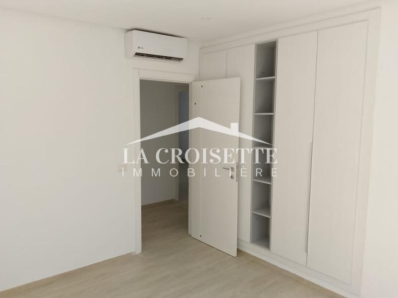 Appartement S+3 à La Soukra