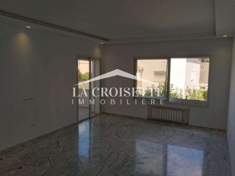 Appartement S+3 à La Soukra