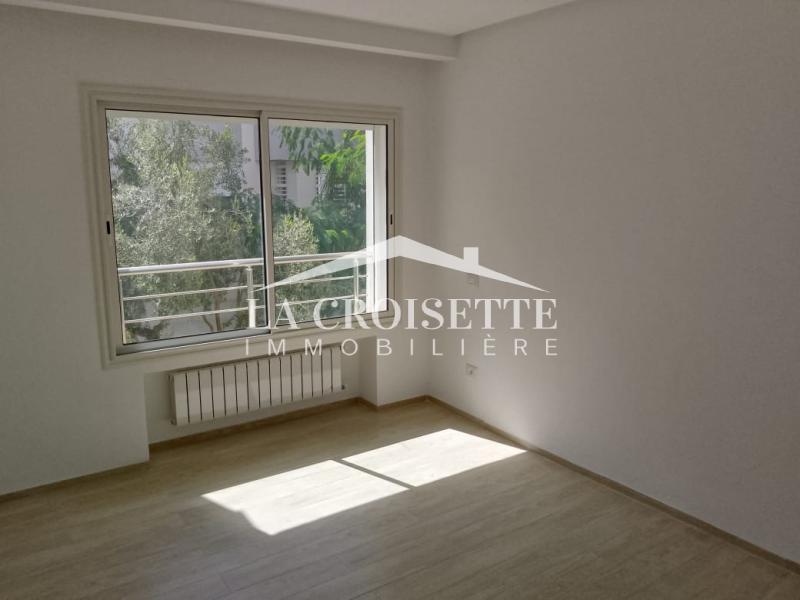 Appartement S+3 à La Soukra