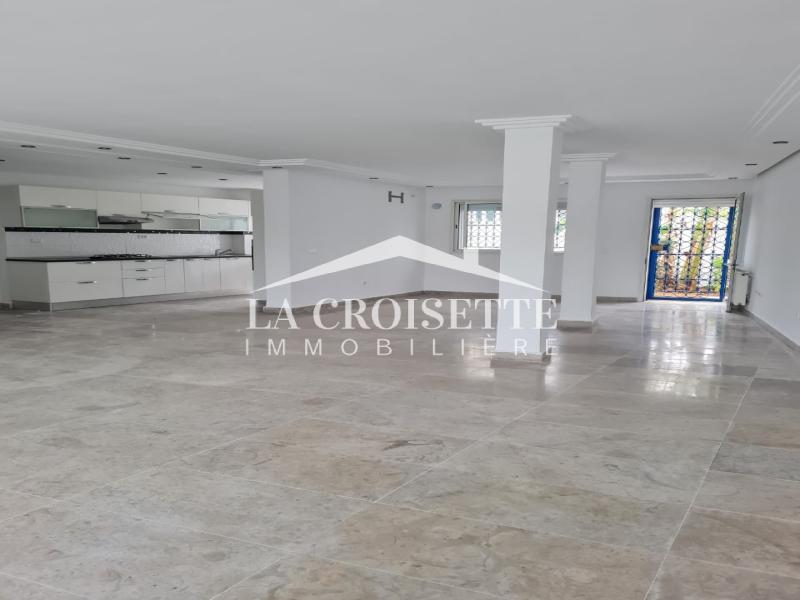 Appartement S+3 vue sur mer à Gammarth