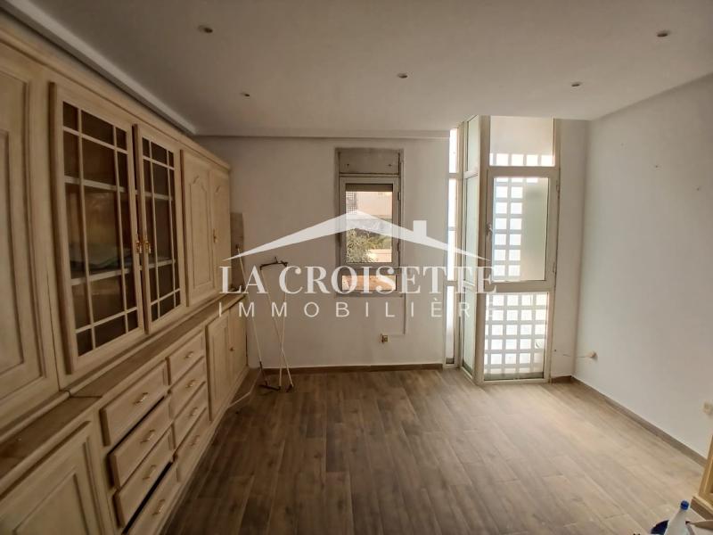 Bureau H+4 aux Berges du Lac 1