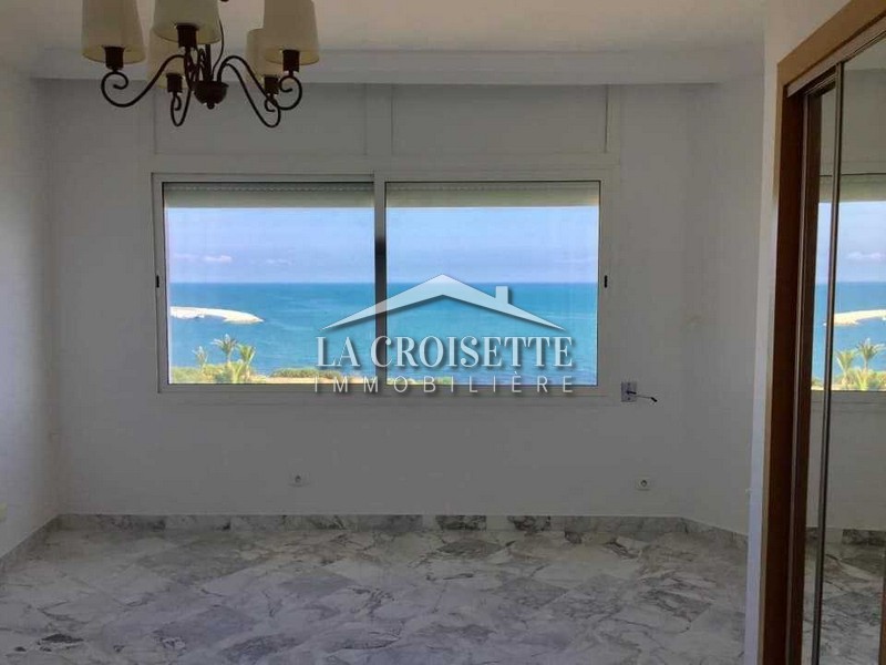  Duplex S+3 vue sur mer à Gammarth 