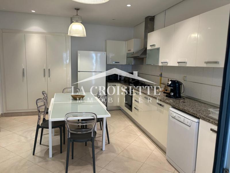 Duplex S+3 vue sur mer à Gammarth