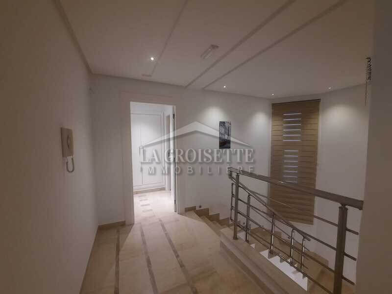 Duplex meublé S+3 à Ain Zaghouan Nord