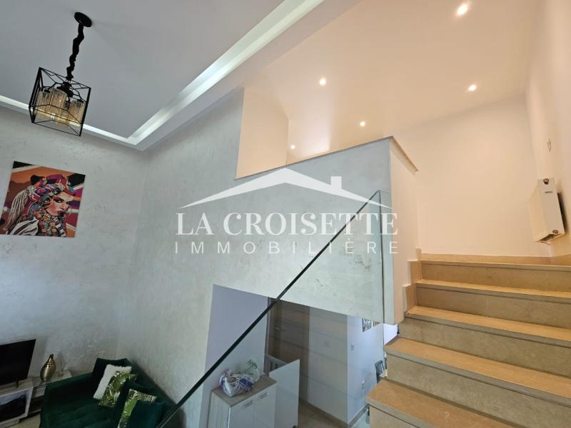 Duplex meublé S+3 avec jardin à La Marsa 