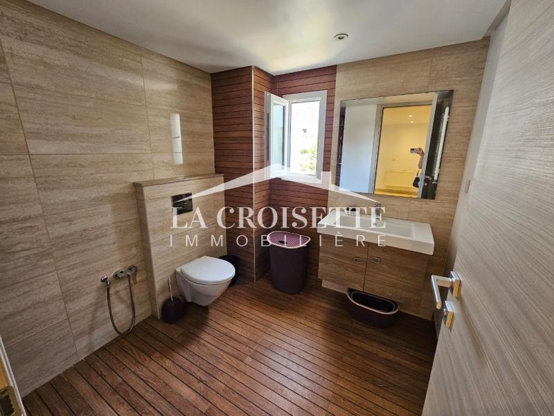Duplex meublé S+3 avec jardin à La Marsa 