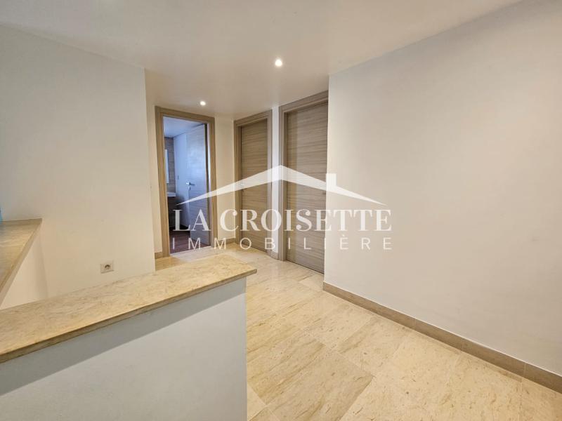 Duplex meublé S+3 avec jardin à La Marsa 