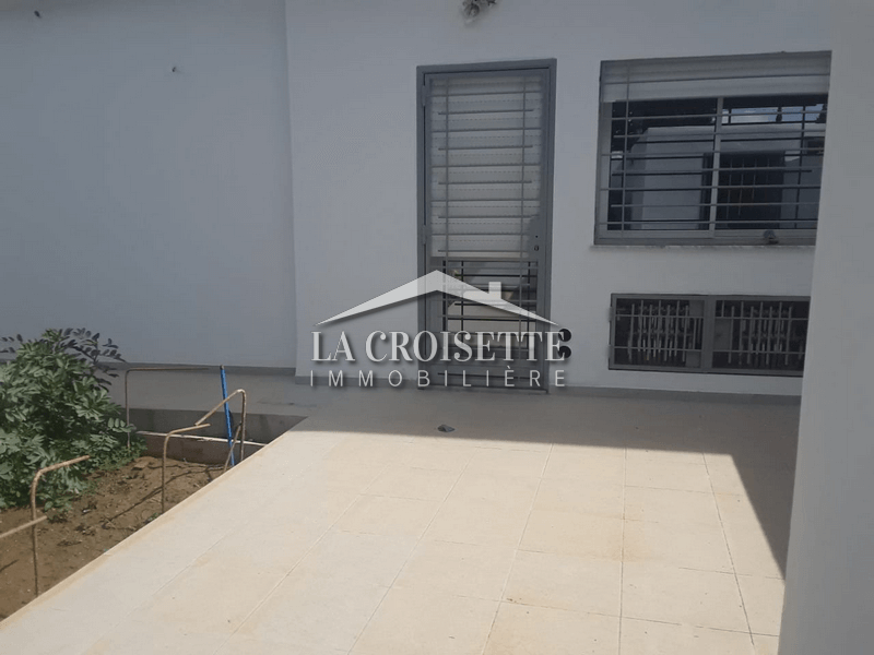 Duplex S+4 avec Jardin à L'Aouina