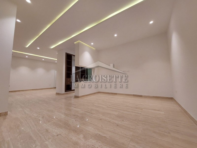 Duplex S+3 avec piscine à La Soukra 