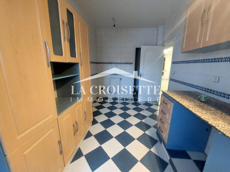 Triplex S+4 à La Marsa