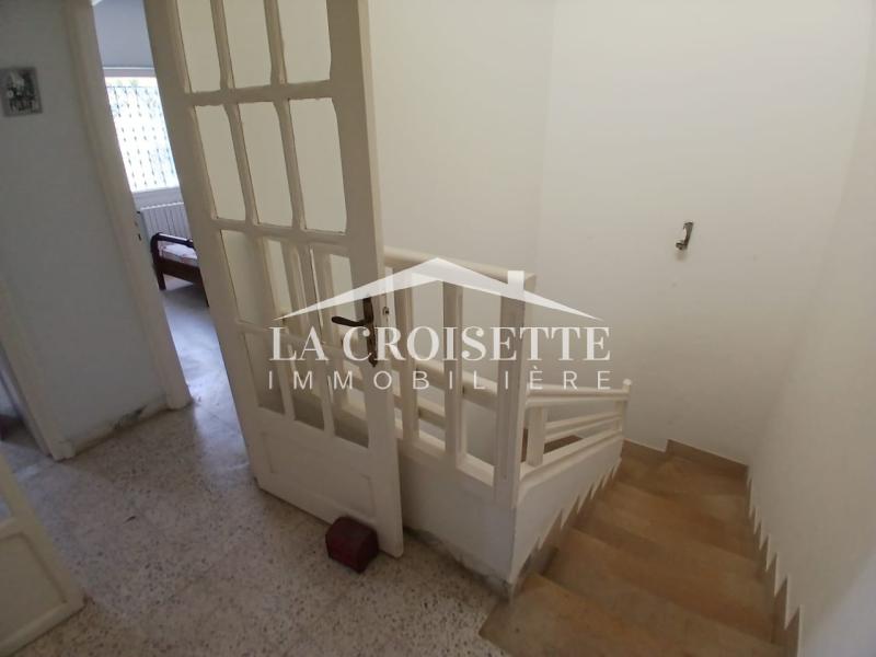 Duplex meublé S+3 avec terrasse à La Marsa