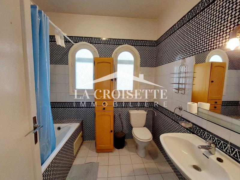 Duplex S+4 avec jardin à La Marsa