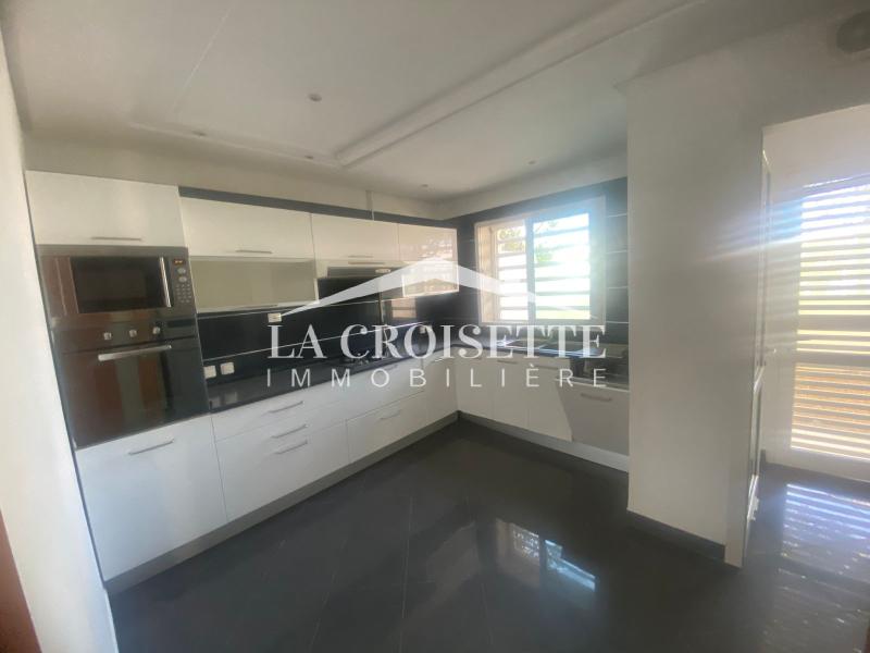 Duplex S+3 avec jardin à La Marsa