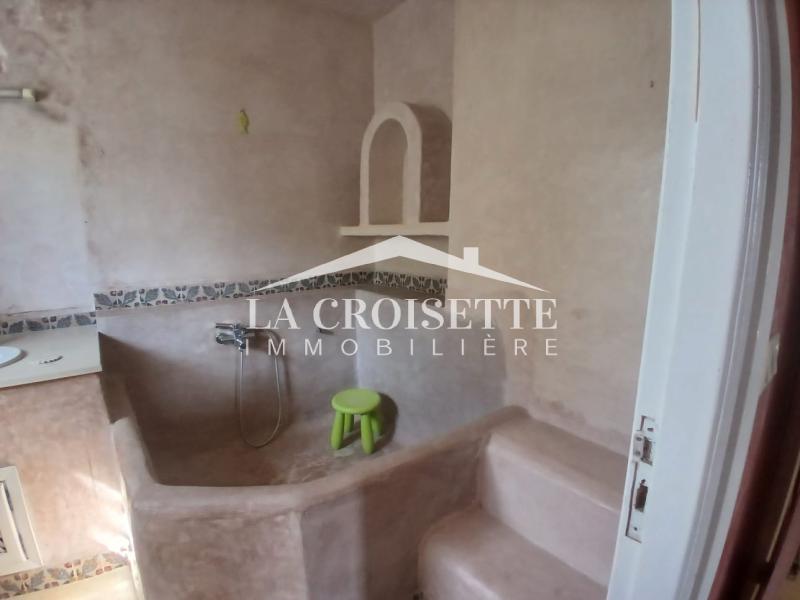 Duplex avec terrasse S+4 à La Marsa