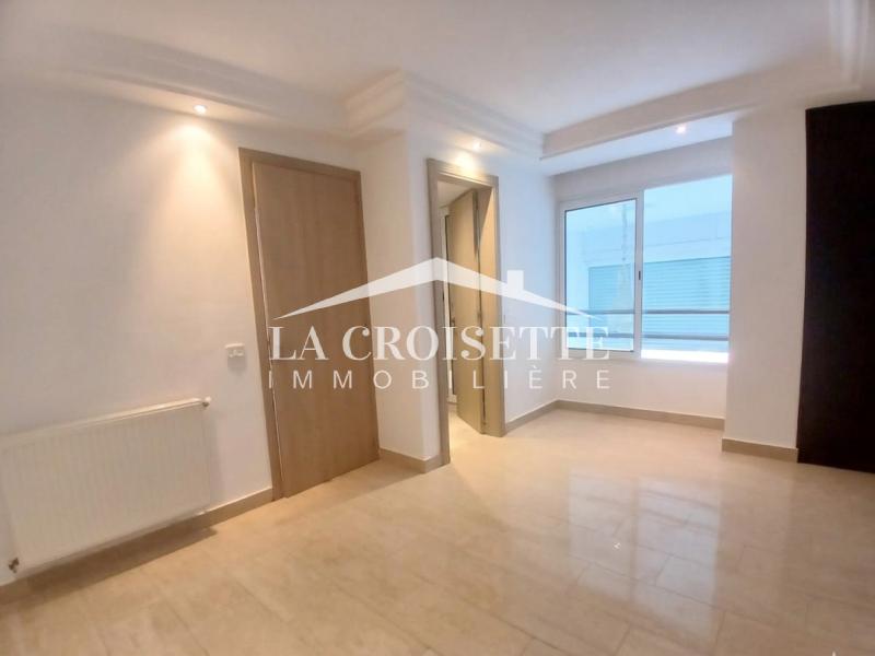 Duplex S+3 avec terrasse vue sur mer à La Marsa