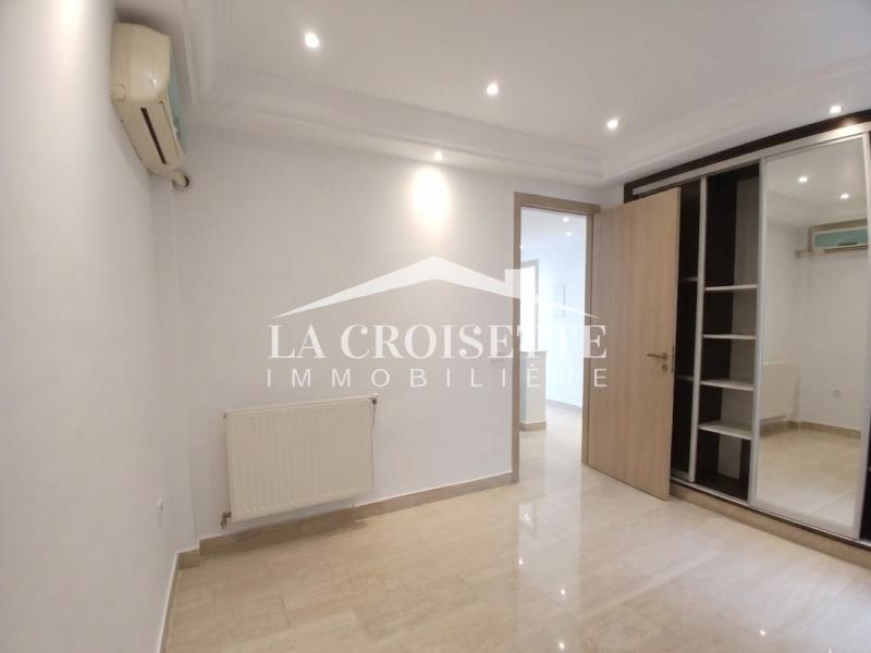 Duplex S+3 avec terrasse vue sur mer à La Marsa