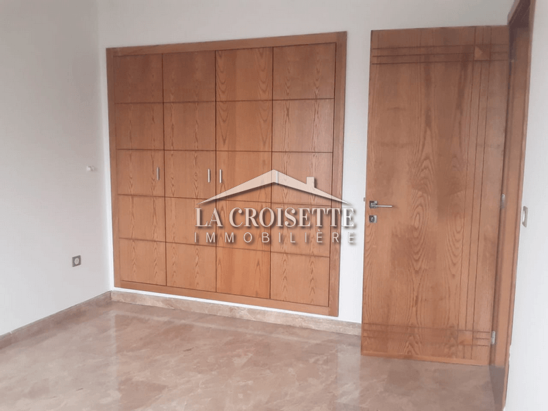 Duplex S+4 avec jardin à Ain Zaghouan El Wahat