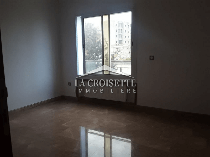 Duplex S+4 avec jardin à Ain Zaghouan El Wahat