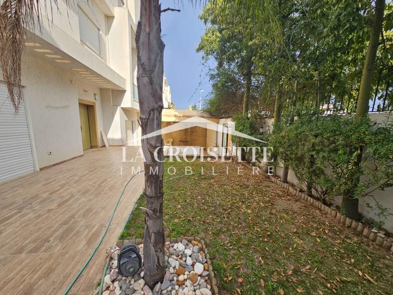 Duplex S+3 avec jardin et piscine à La Soukra