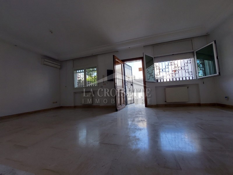 Duplex S+3 à Ain Zaghouan 