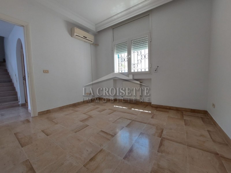 Duplex S+3 à Ain Zaghouan 