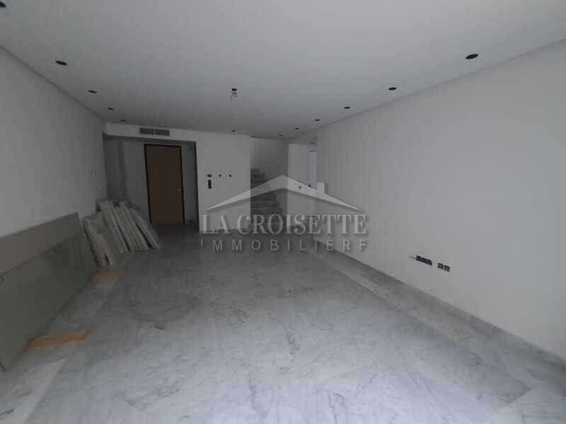 Duplex S+3 avec piscine à Sidi Daoud La Marsa