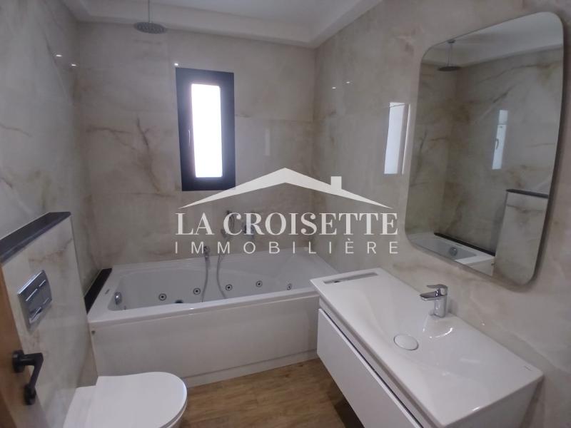Duplex S+4 avec jardin aux Jardins de Carthage