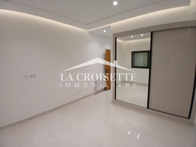 Duplex S+4 avec jardin aux Jardins de Carthage