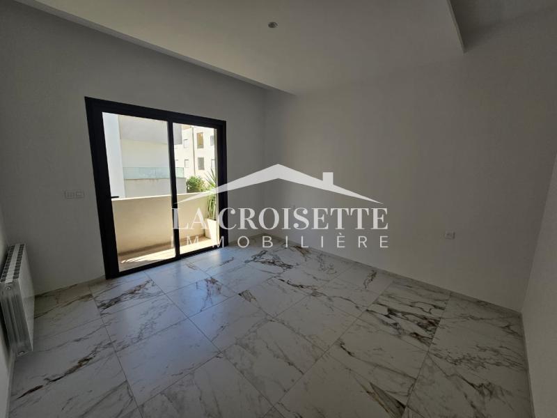 Duplex S+2 avec Jardin et piscine aux Jardins de Carthage 