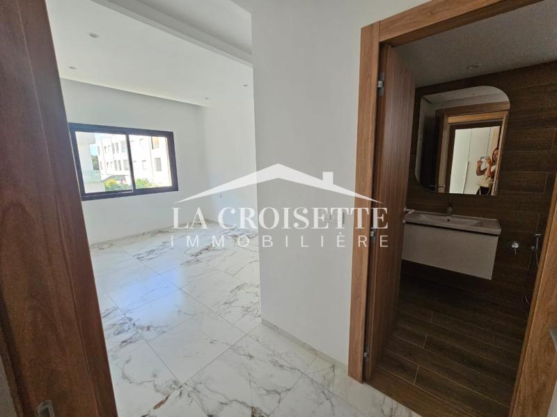 Duplex S+2 avec Jardin et piscine aux Jardins de Carthage 