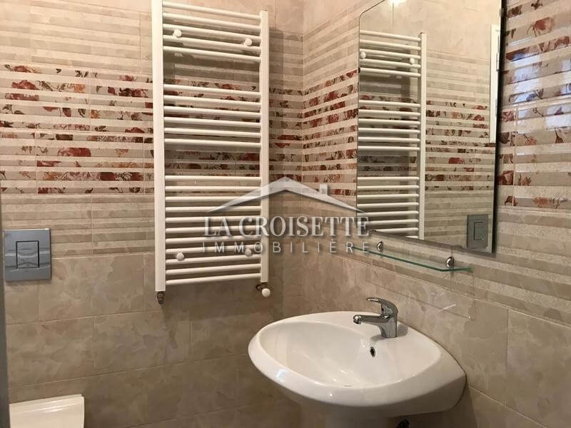 Étage de villa avec une entrée indépendante à La Marsa