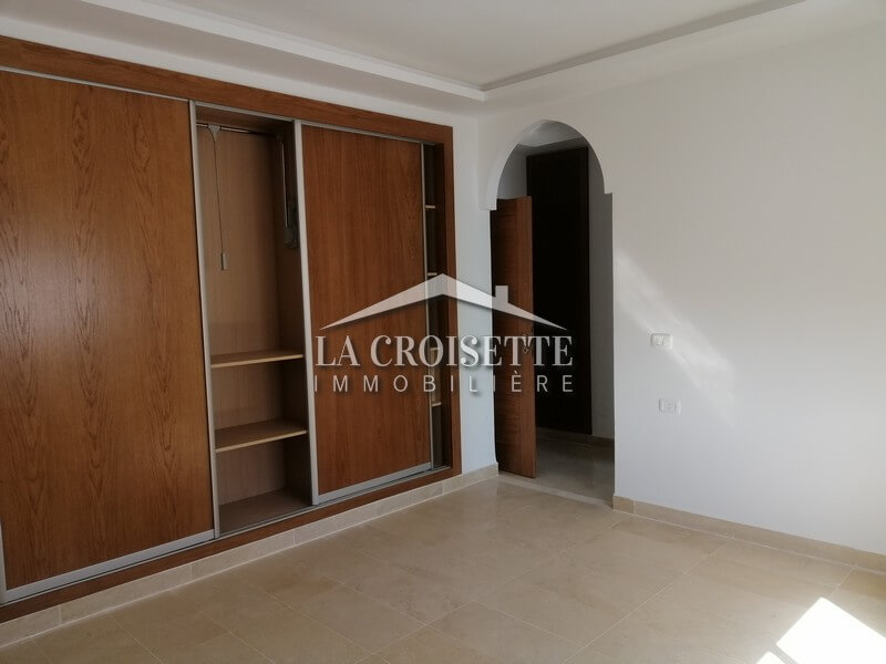 Etage de villa S+3 à La Marsa 