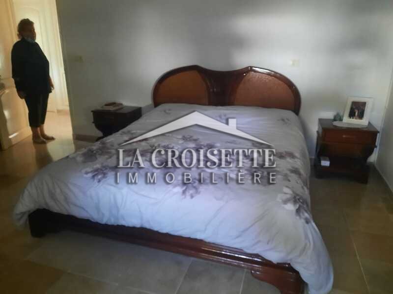 Étage de villa S+4 à La Marsa