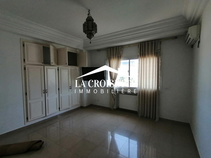 Etage de villa S+3 à Ain Zaghouan Sud 