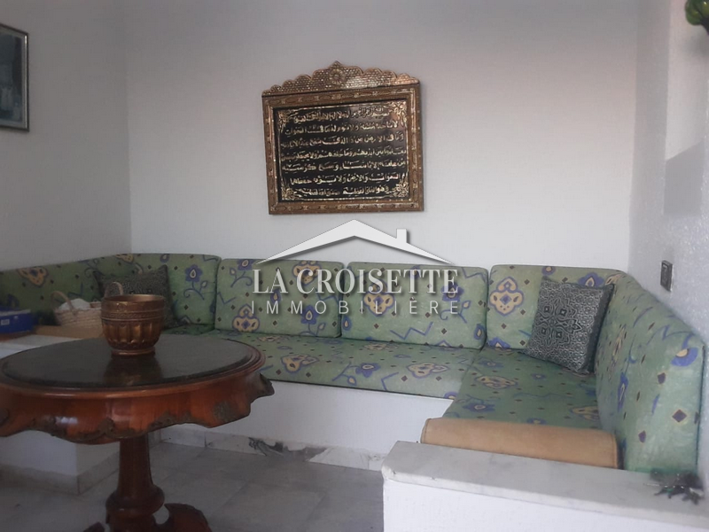 Etage de villa S+3 à La Marsa