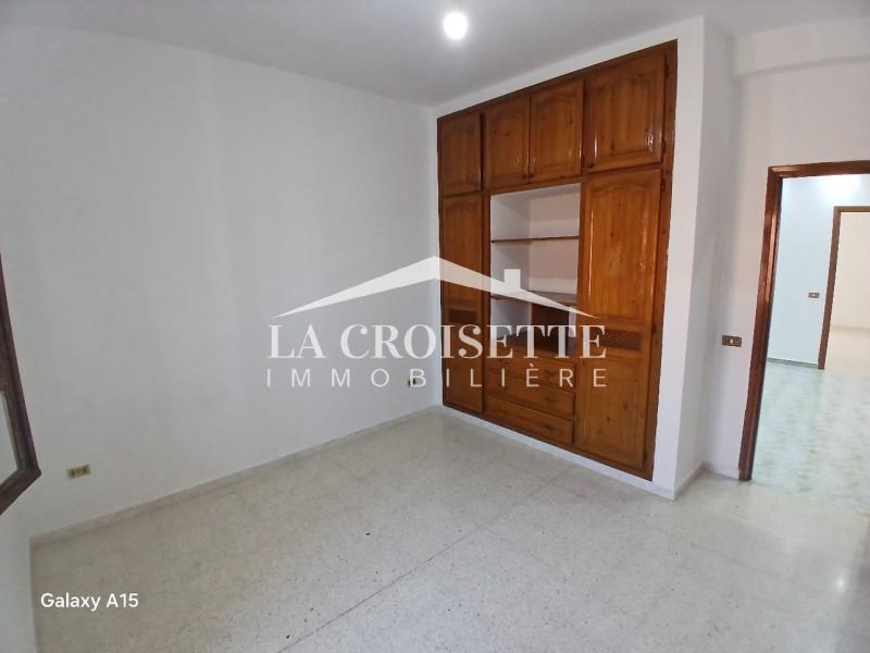 Etage de villa S+2 à La Marsa
